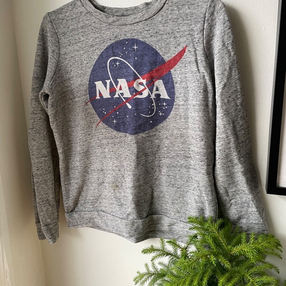 Mighty Fine Women's NASA sweatshirt// Size small - Picture 2 of 7